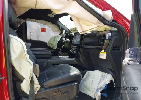 2025 Ford F-150 Lariat from USA, damaged, VIN 1FTFW5L54SKD11743